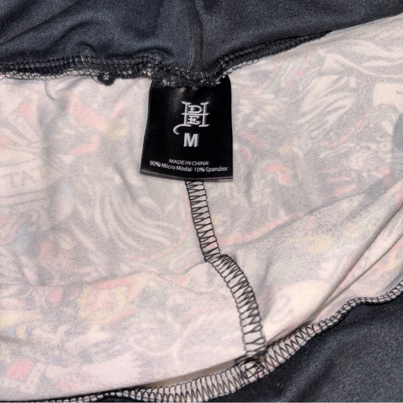 NWOT Ed Hardy Super Soft Tee and Elastic Waist Pants Pajama Set Size Medium - Picture 4 of 4